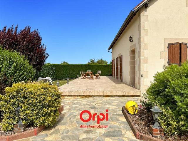Maison de campagne 2 hectares, dépendances 133m² Deneuille les Mines