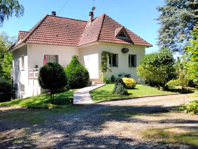 Maison de Campagne, 5 Chambres, Vue Panoramique, Gîte, Dépen. 156m² Pressac