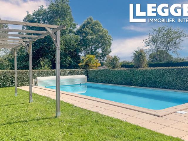 Maison de campagne 5 chambres avec piscine, jardin et sans voisin proche