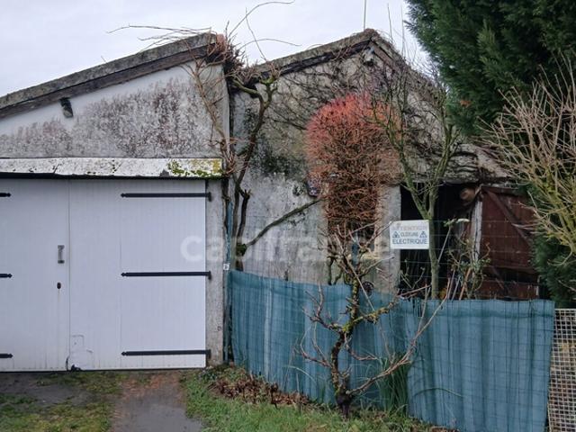 Maison de campagne à vendre 4 pièces SAINT PLAISIR 03