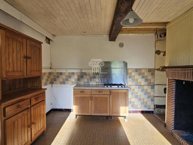 Maison de campagne à rénover 3 à 4 chambres Terrain de 1 365. 127m² Vic Fezensac