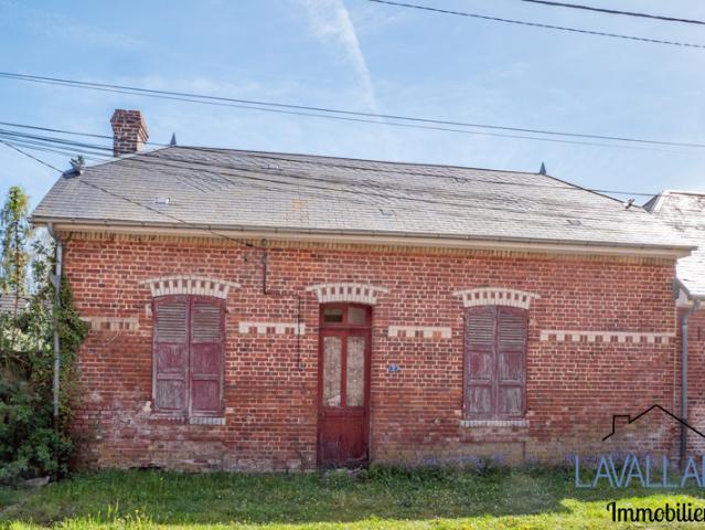MAISON DE CAMPAGNE A RENOVER