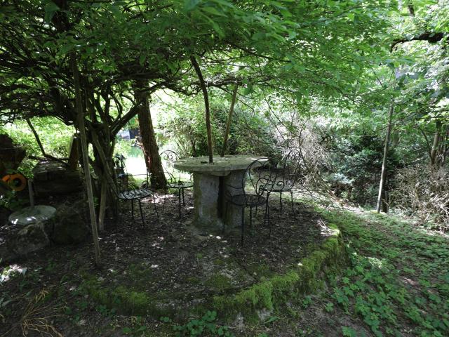 Maison de campagne au cadre naturel idyllique avec 10 ha de. 160m² La Croix aux Mines