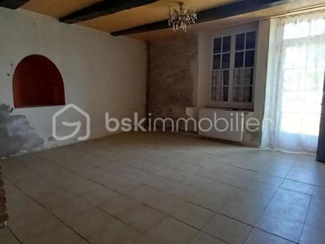 Maison de campagne avec terrain de 932 m²