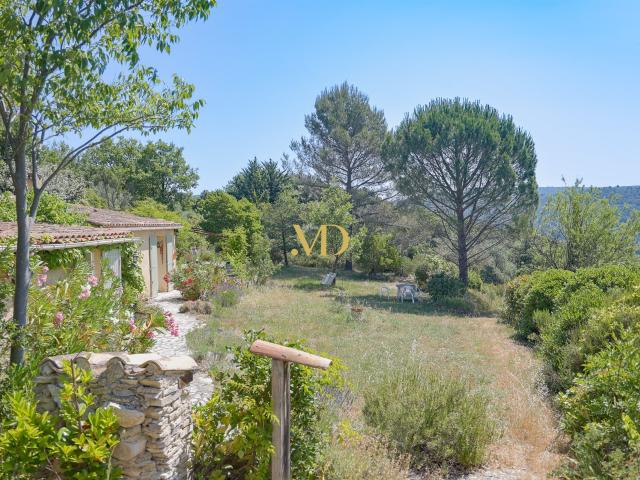 Maison De Campagne Avec Vues Et Cabanon En Pierre 70m² Apt