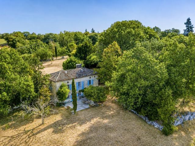Maison de campagne avec annexe, piscine et dépendance 340m² Lauzerte