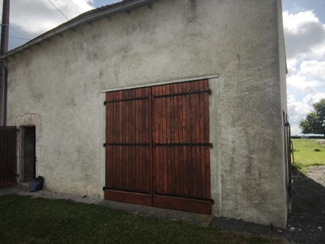 Maison de campagne avec dépendances et terrain de 1 240 m2 Target 03140
