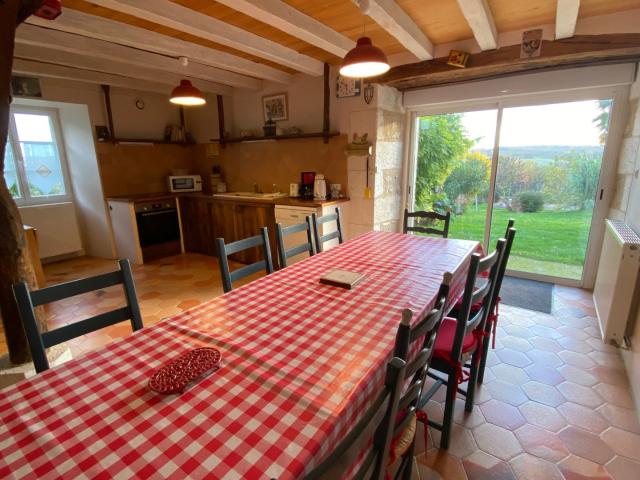 Maison de campagne avec dépendances et piscine chauffée. 160m² Montmoreau