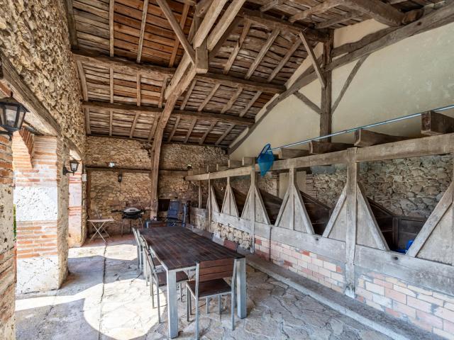 Maison de campagne avec piscine et gîte 208m² Beauville