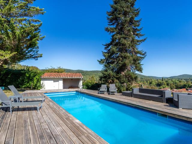 Maison de campagne avec piscine et vue 158m² Encausse les Thermes