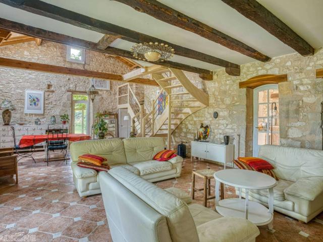 Maison de campagne de 1851 140m² Castillonnès