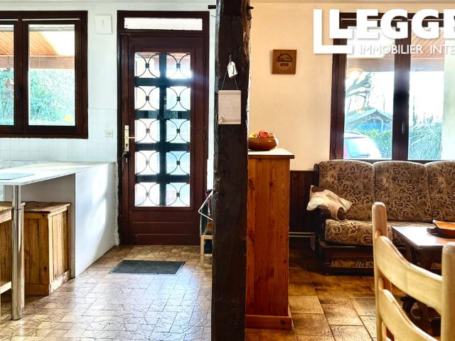 Maison de campagne de caractère avec quatre chambres dans un cadre paisible
