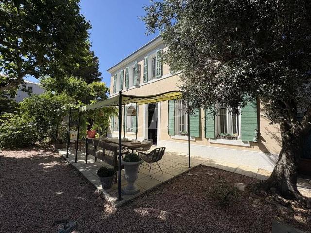 Villa de 7 pièces de luxe en vente Marseille, Provence Alpes Côte d'Azur
