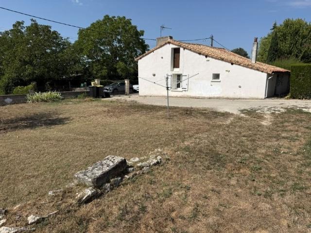 Maison de Campagne de Plain Pied, Proche de Ruffec 81m² Ruffec