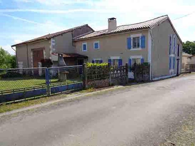 Maison de campagne en Charente 142m² Beaulieu sur Sonnette