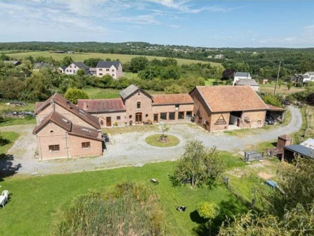 Maison de campagne en Vente à Hastiere