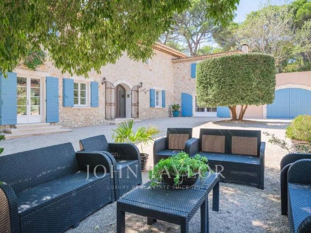 Maison de campagne exclusive de 287 m2 en vente Aix en Provence, Provence Alpes Côte d'Azur