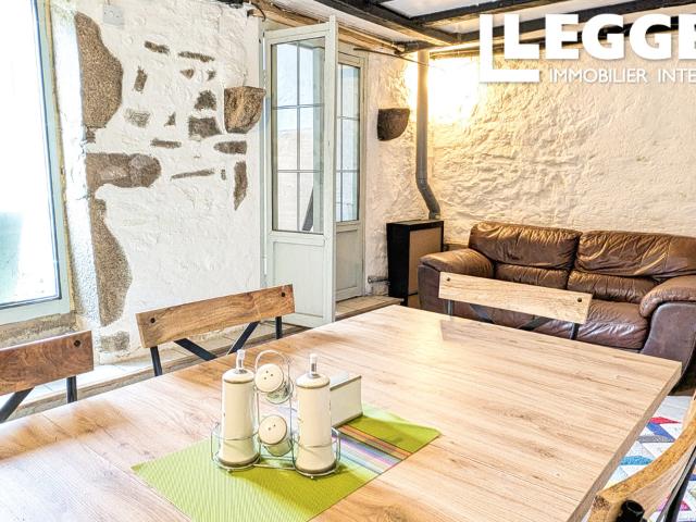 Maison de campagne pleine de caractère a rénover