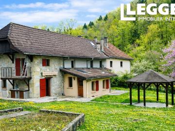 Maison de caractère au calme avec jardin, proche lac d’Annecy et Genève, accès nature et rivière
