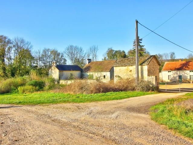 Maison de caractère au calme, à rénover