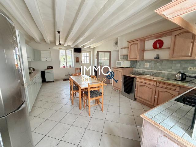Maison de caractère au coeur du bourg de 170m² 3 chambres et