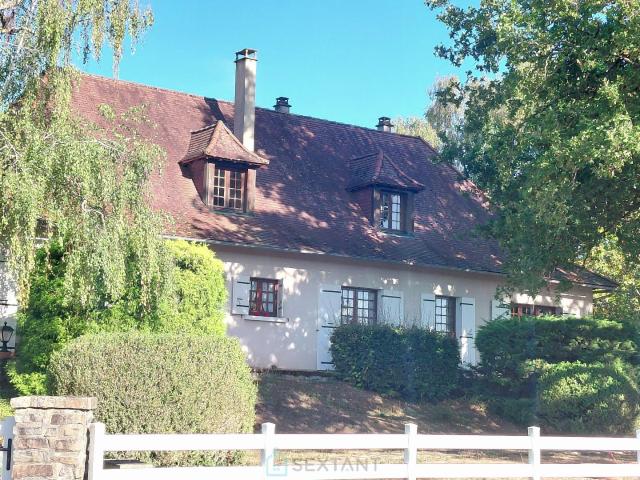 Maison de caractère au coeur du Périgord vert Dordogne