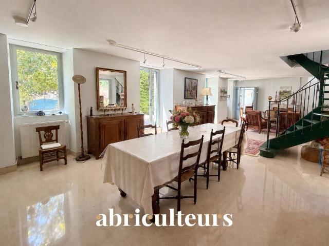 Maison de caractère au porte de Granville, maison familiale. 480m² Yquelon