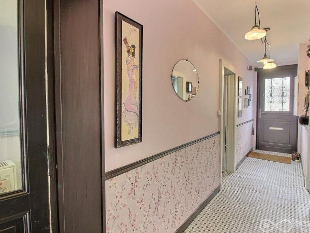 Maison de caractère avec 3 chambres et jardin privatif 188m² Signy le Petit