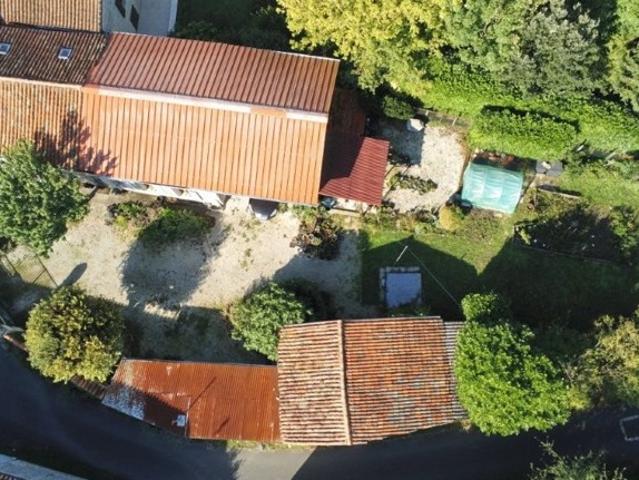 Maison de Caractère avec 5 Chambres 6 Minutes d'Aunac Sur Charente