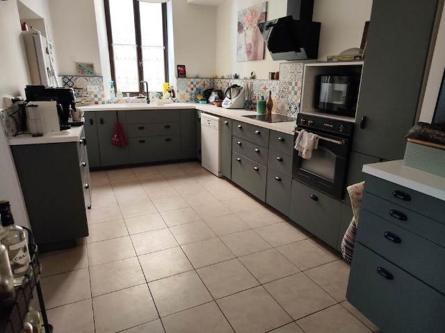Maison de Caractère avec Cour Intérieure, Ascenseur, Studio. 308m² Fabrezan