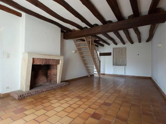 Maison de caractère avec grange à Bussy 148m² Bussy