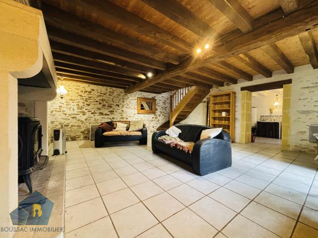 Maison de caractère avec dépendance aménagée