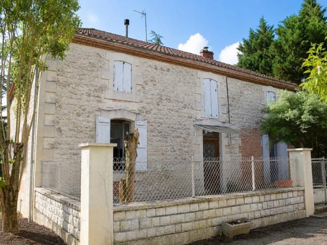 Maison de caractère avec dépendances – Dolmayrac