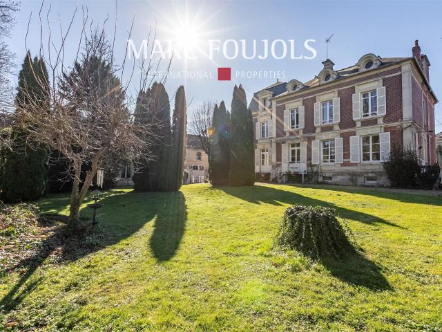 Maison de Caractère avec jardin et Gîte 420m² Mouy