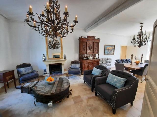 Maison de caractère avec piscine et source 202m² Saint Pons de Thomières