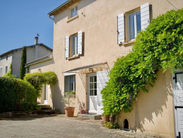 Maison de caractère à Craponne – Terrain 1290m²