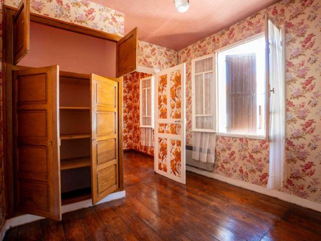 Maison de caractère à fort potentiel à labets biscay !