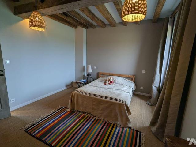 MAISON DE CARACTERE A LOUER, CETON 61260, Une maison de caractère dans un environnement ag.