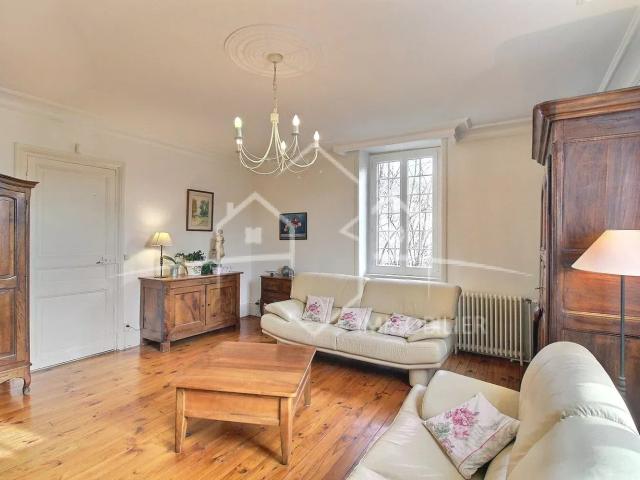 Maison de caractère à Saint Vallier – 197 m² habitables