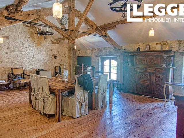 Maison de caractère à proximité de la ville historique du Dorat