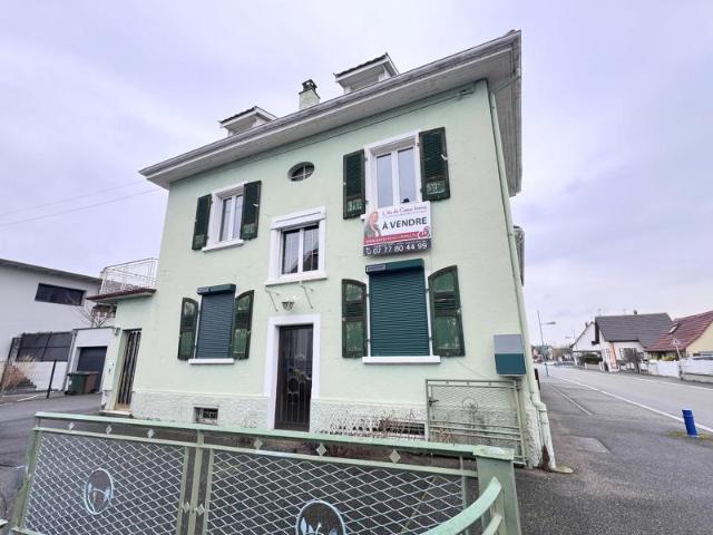 Maison de caractère à réinventer ? Beaux volumes et nombreuses possibilités