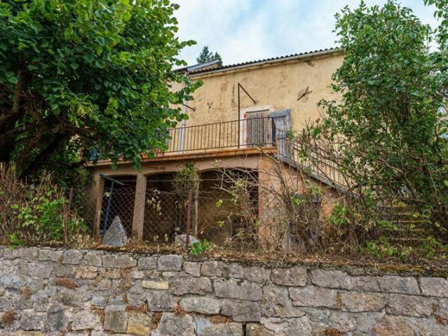 Maison de caractère à réinventer. Montjardin, Causse Noir