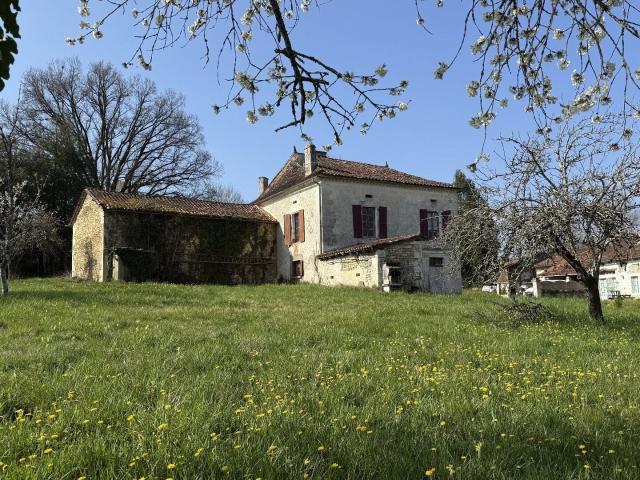 Maison De Caractere A Renover! 125m² La Chapelle Grésignac
