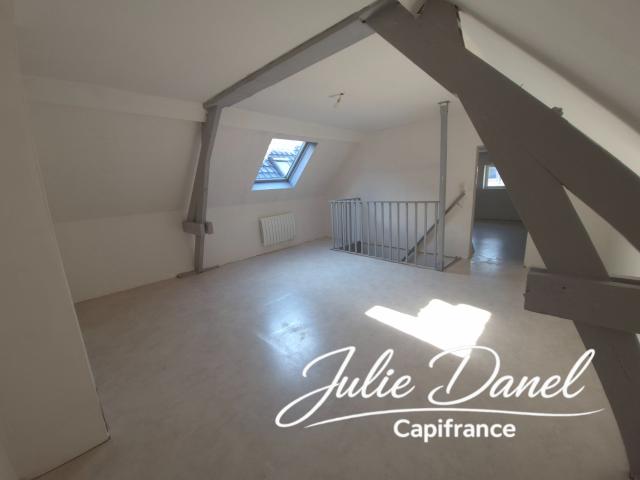 Maison de caractère à rénover au cœur d'Aubigny au Bac