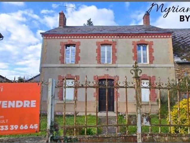 Maison de Caractère à rénover, avec grange et terrain