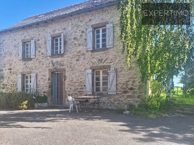 Maison de caractère + bâtiment indépendant aménagé Fort po