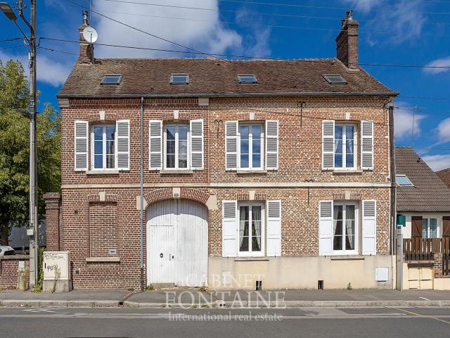 Maison de caractère, Charme, volumes et emplacement privilé. 161m² Beauvais