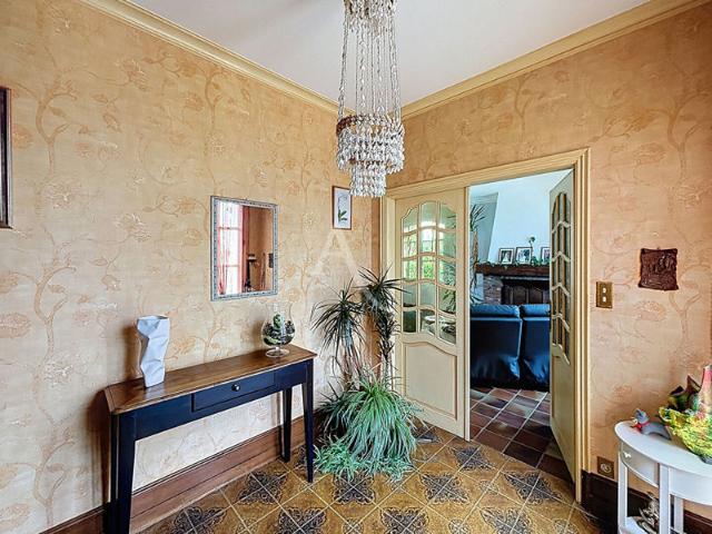 Maison de caractère Craon 8 pièce s 202 m2