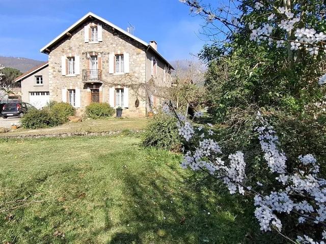 Maison de caractère dans quartier résidentiel 252m² Montgailhard