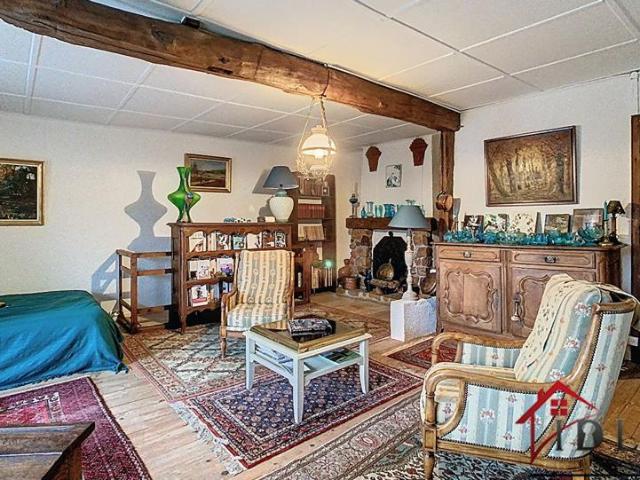 Maison de caractère datant de 1820 213,85 m2 Terrain de